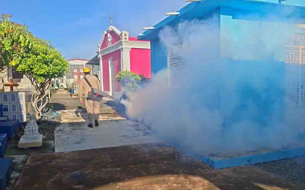 Despliega Salud Operativo Panteones para prevenir el dengue