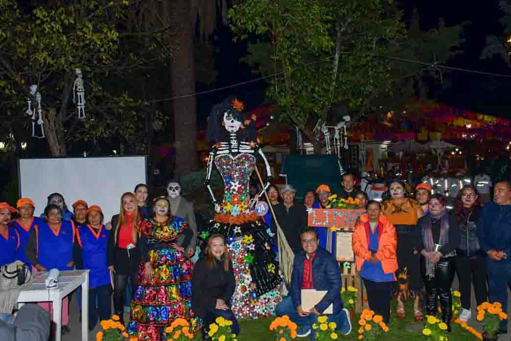 Limpia Municipal obtiene el primer lugar en concurso de catrinas y catrines del Ayuntamiento de San Cristóbal