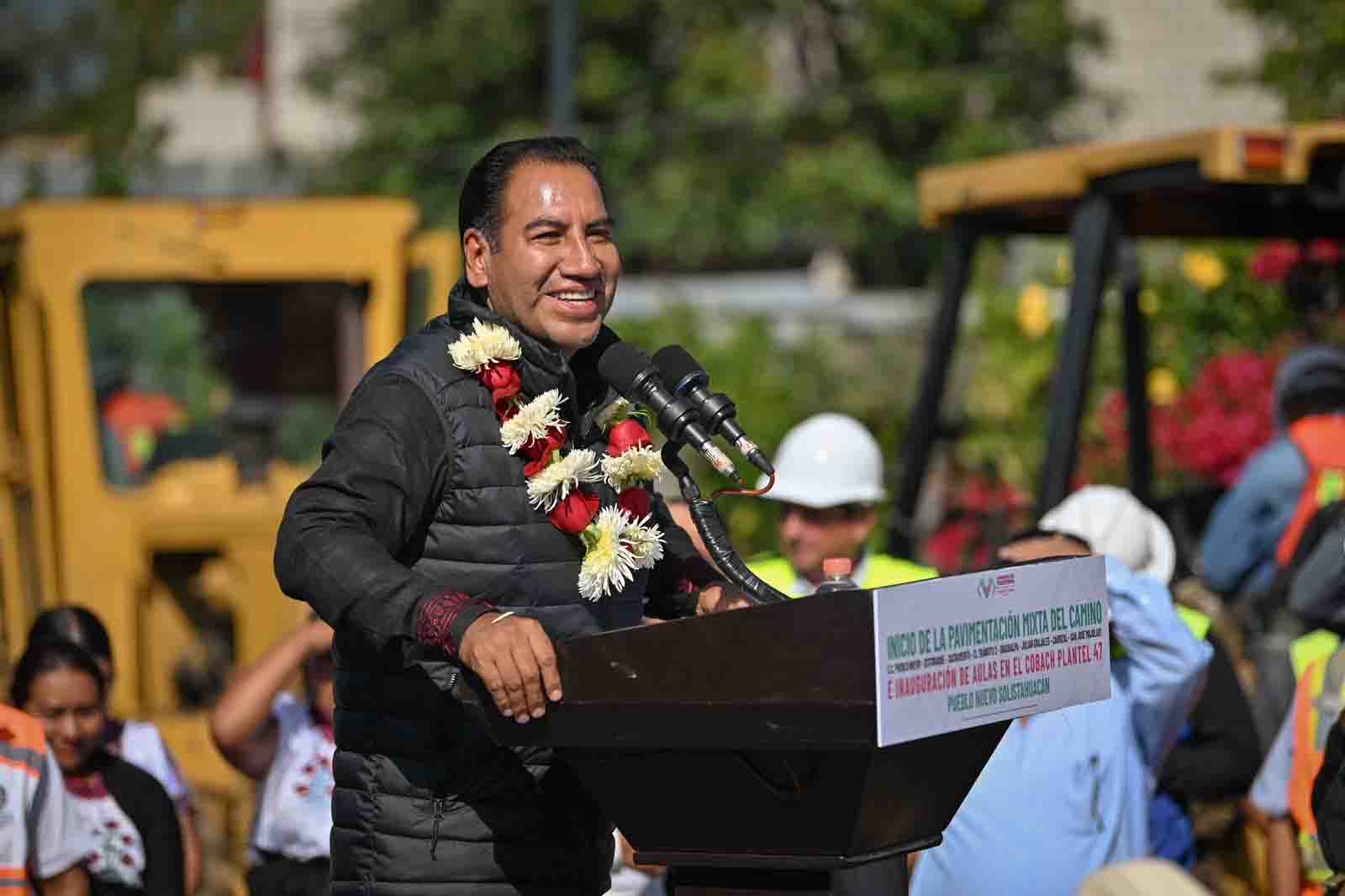 Con obras de caminos y educación, Eduardo Ramírez impulsa la prosperidad de la región De los Bosques