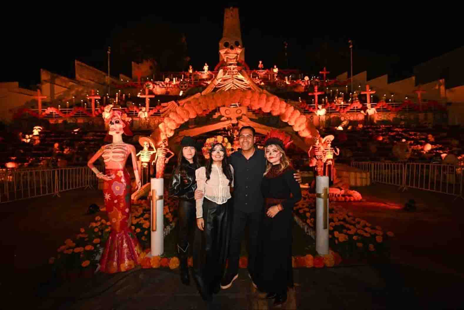 Eduardo Ramírez inaugura el Festival Xibalbalam y celebra las tradiciones del Día de Muertos